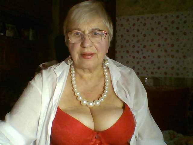 SweetCherry00 live cam on BongaCams