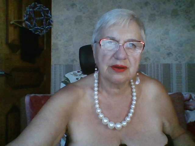 SweetCherry00 live cam on BongaCams