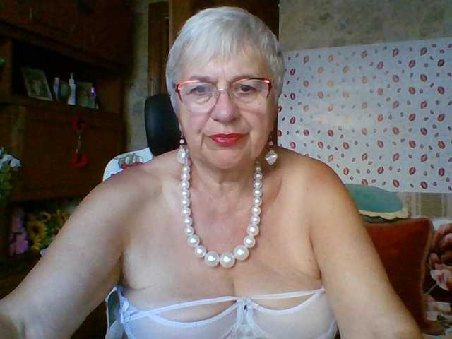 SweetCherry00 live cam on BongaCams