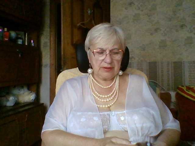 SweetCherry00 live cam on BongaCams