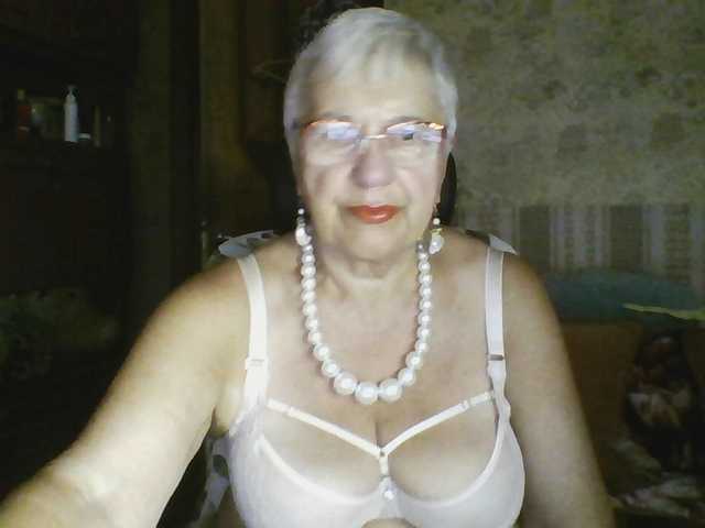 SweetCherry00 live cam on BongaCams