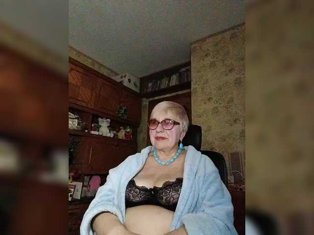 SweetCherry00's BongaCams show and profile