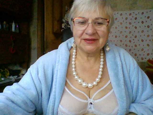 SweetCherry00 live cam on BongaCams