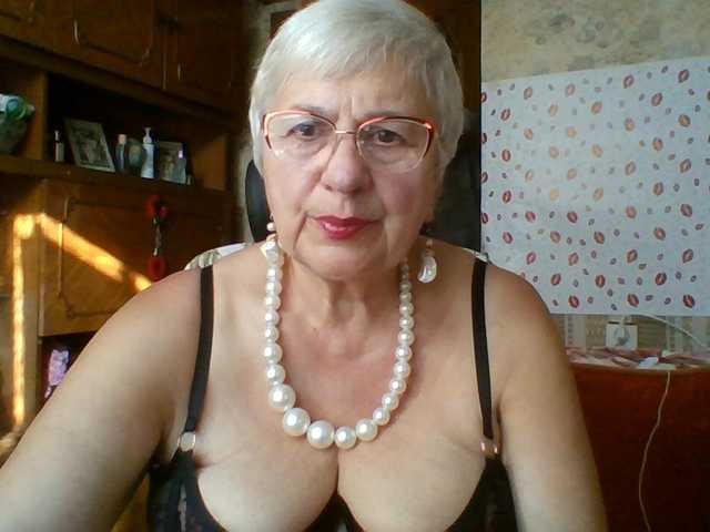 SweetCherry00 live cam on BongaCams