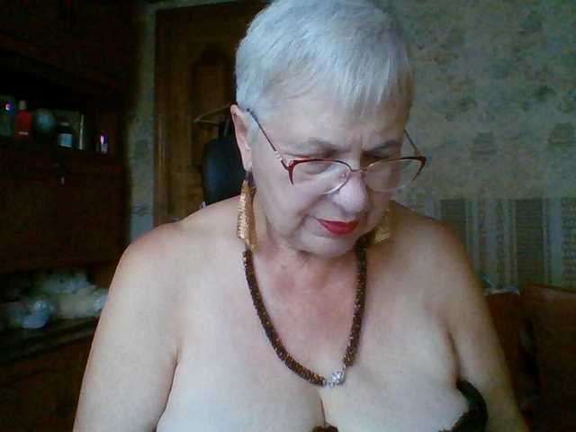 SweetCherry00 live cam on BongaCams