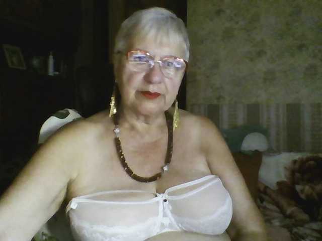 SweetCherry00 live cam on BongaCams