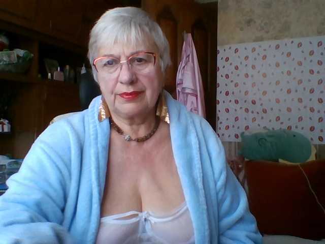 SweetCherry00 live cam on BongaCams
