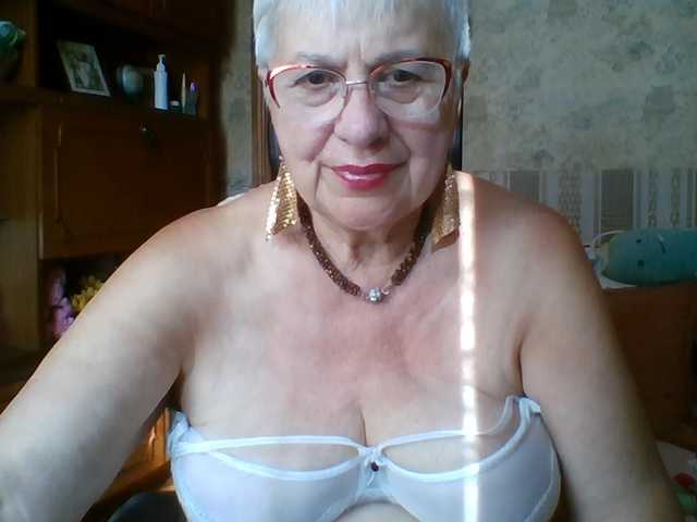 SweetCherry00 live cam on BongaCams