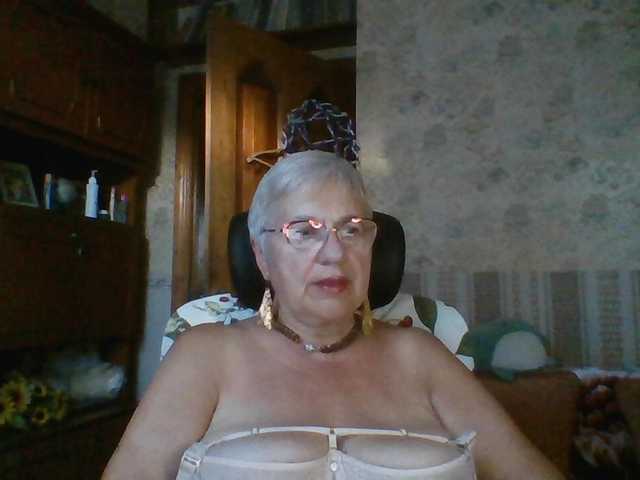 SweetCherry00 live cam on BongaCams