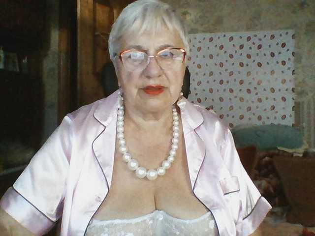 SweetCherry00 live cam on BongaCams