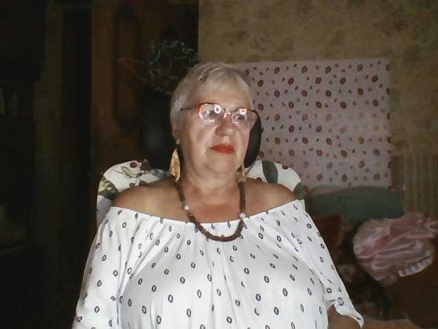 SweetCherry00 live cam on BongaCams