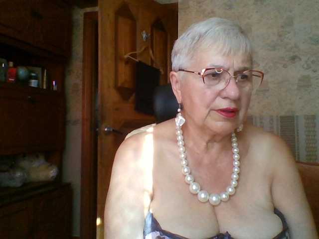 SweetCherry00 live cam on BongaCams