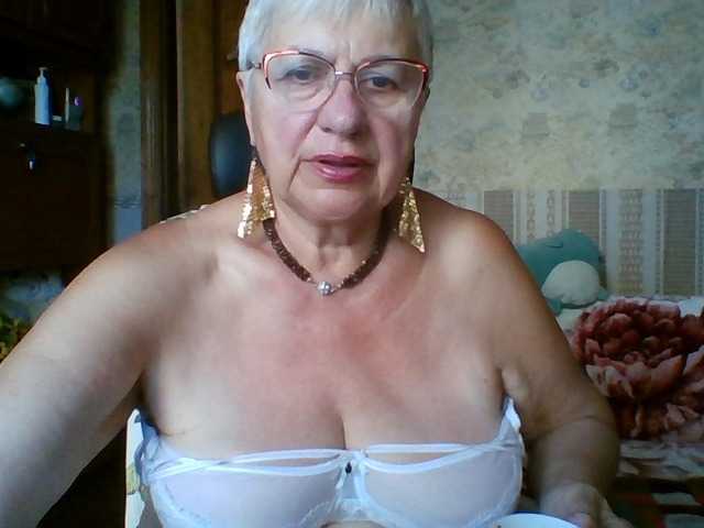 SweetCherry00 live cam on BongaCams
