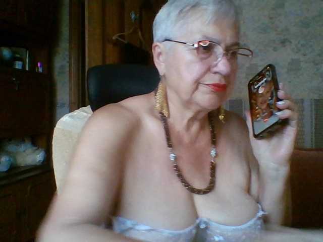 SweetCherry00 live cam on BongaCams