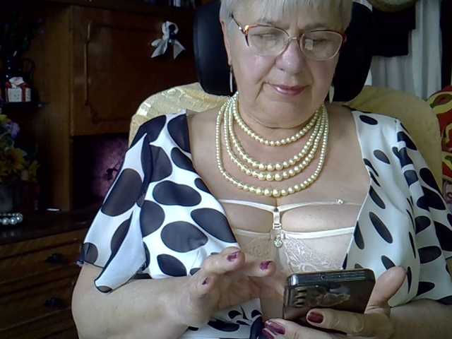 SweetCherry00 live cam on BongaCams