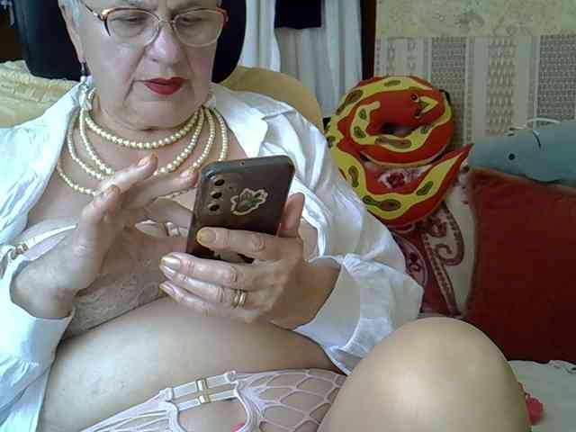 SweetCherry00 webcam