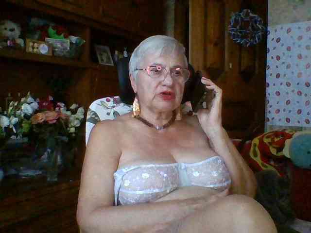 SweetCherry00 webcam