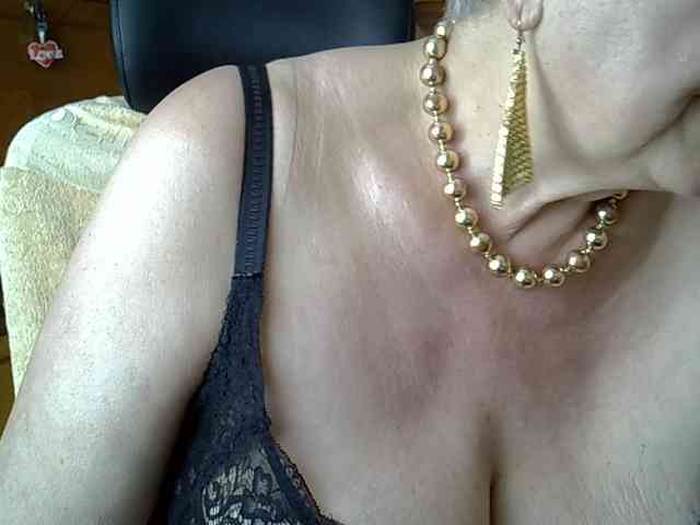 SweetCherry00 webcam