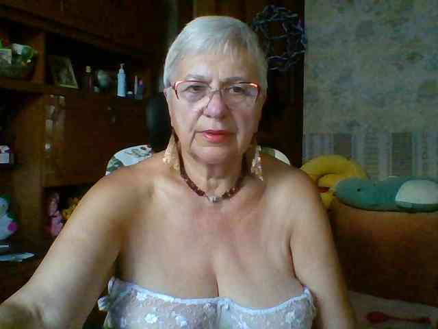 SweetCherry00 webcam