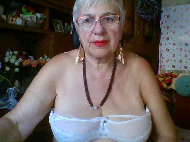 SweetCherry00 webcam