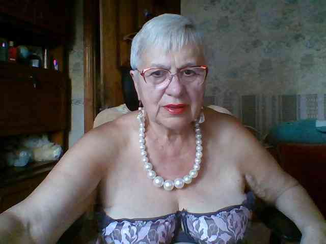 SweetCherry00 webcam