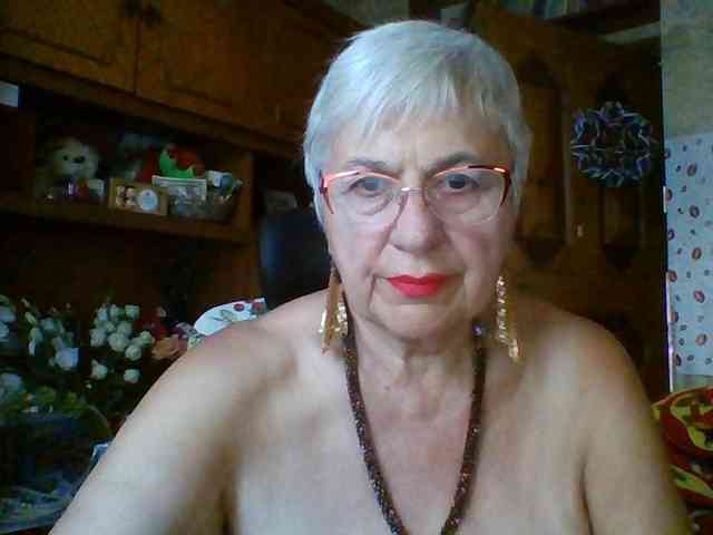 SweetCherry00 webcam