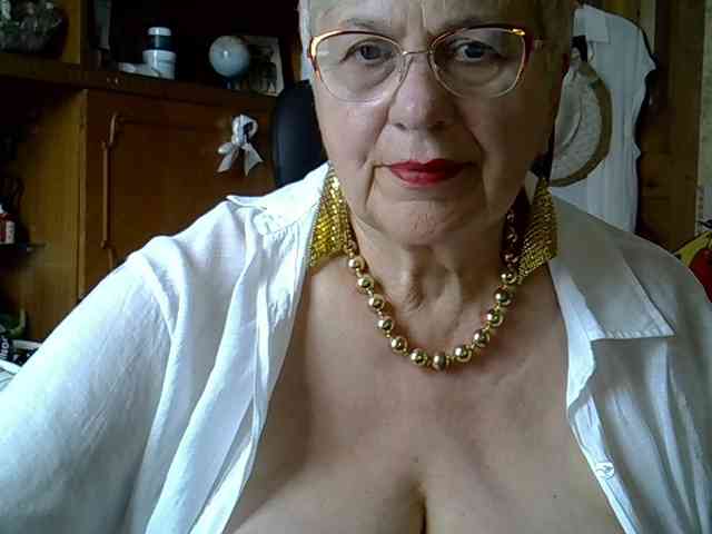SweetCherry00 webcam