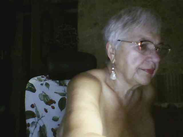 SweetCherry00 webcam