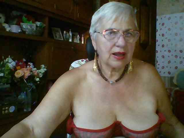 SweetCherry00 webcam