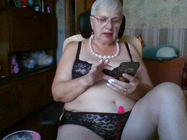 SweetCherry00 webcam