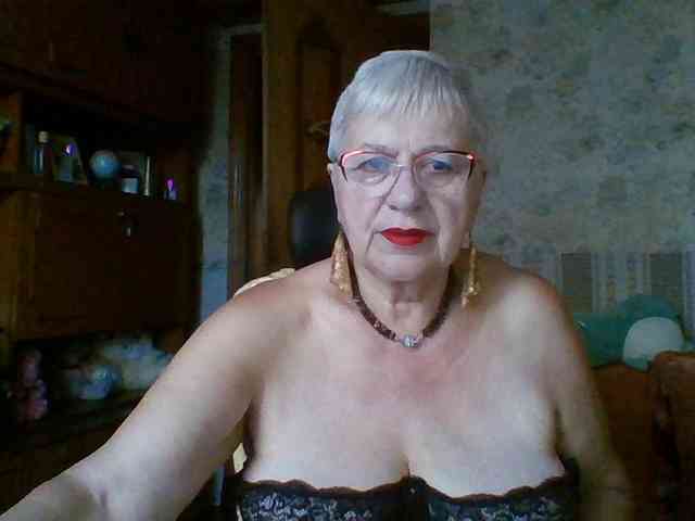 SweetCherry00 webcam