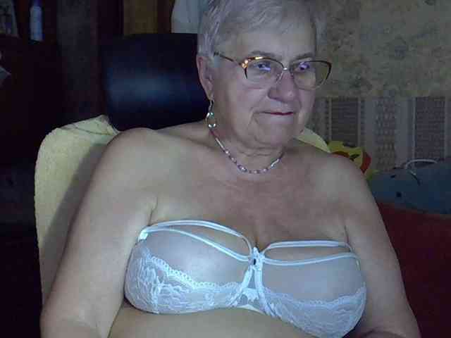 SweetCherry00 webcam
