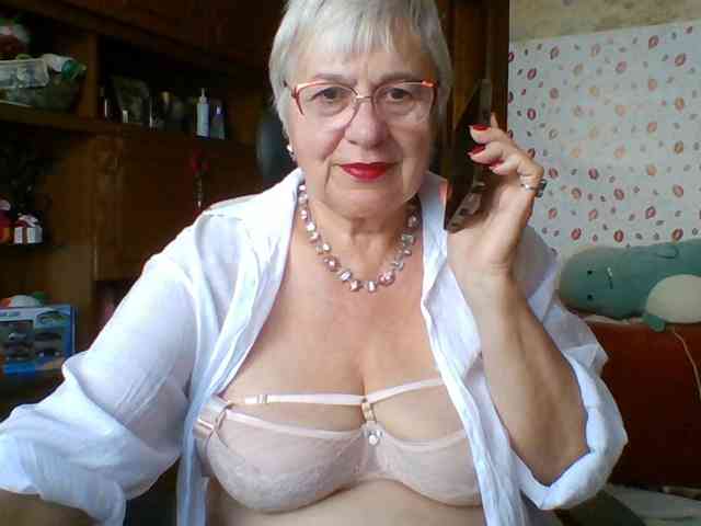 SweetCherry00 webcam