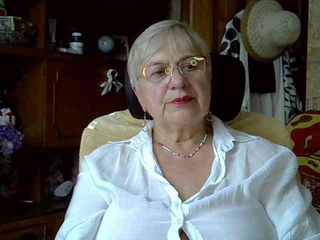 SweetCherry00 webcam