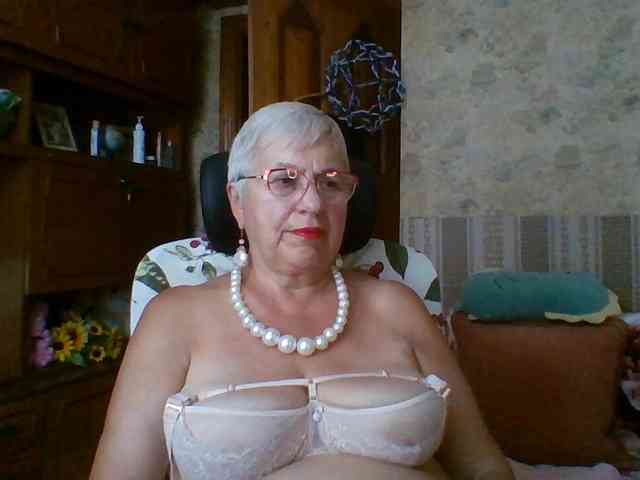 SweetCherry00 webcam