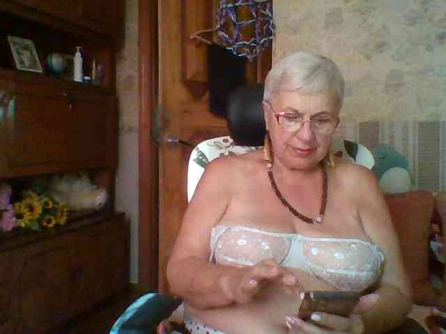 SweetCherry00 Live Webcam on BongaCams