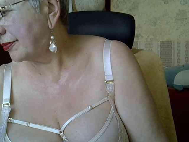 SweetCherry00 webcam