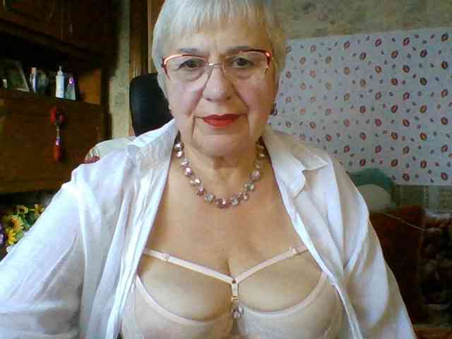 SweetCherry00 webcam