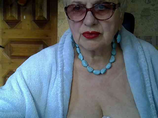 SweetCherry00 webcam