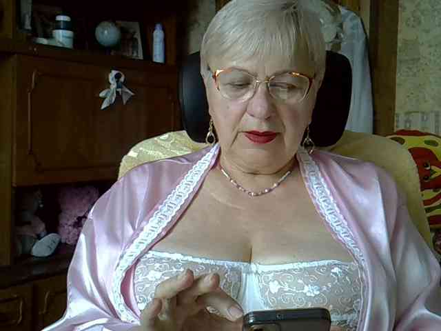 SweetCherry00 webcam