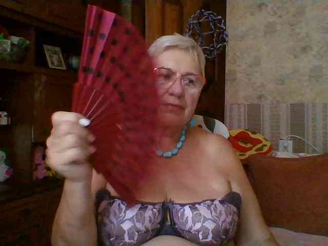 SweetCherry00 webcam