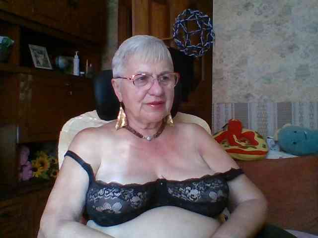 SweetCherry00 webcam