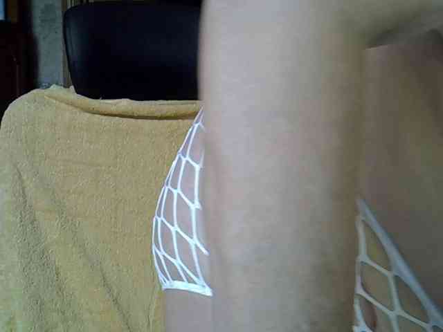 SweetCherry00 webcam