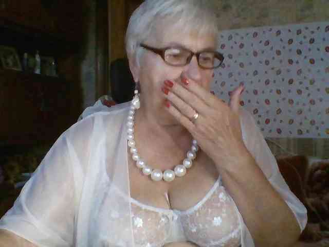 SweetCherry00 webcam