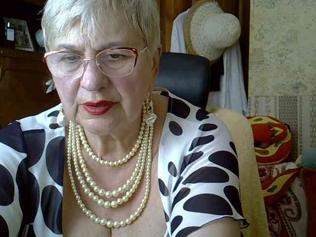 SweetCherry00 webcam