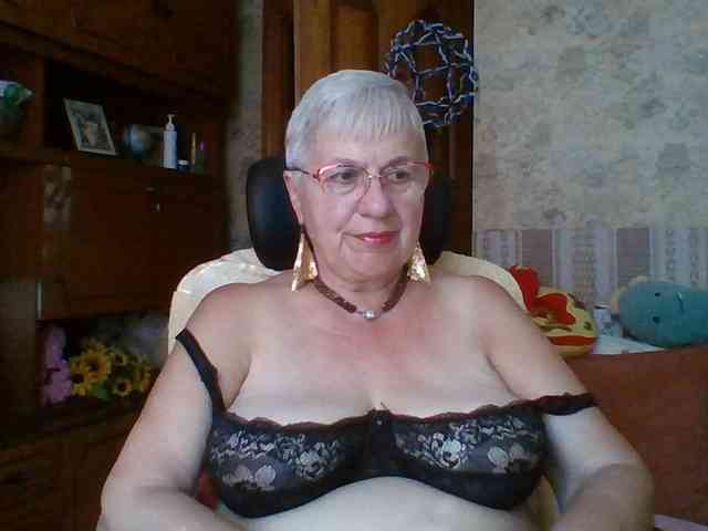 SweetCherry00 webcam