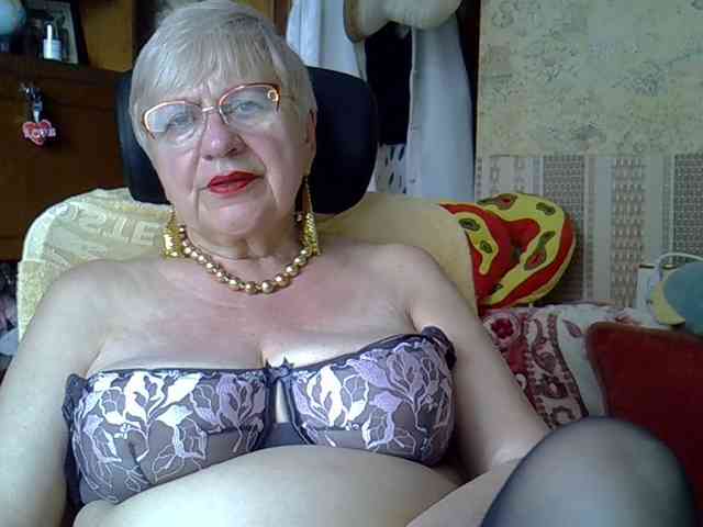 SweetCherry00 webcam
