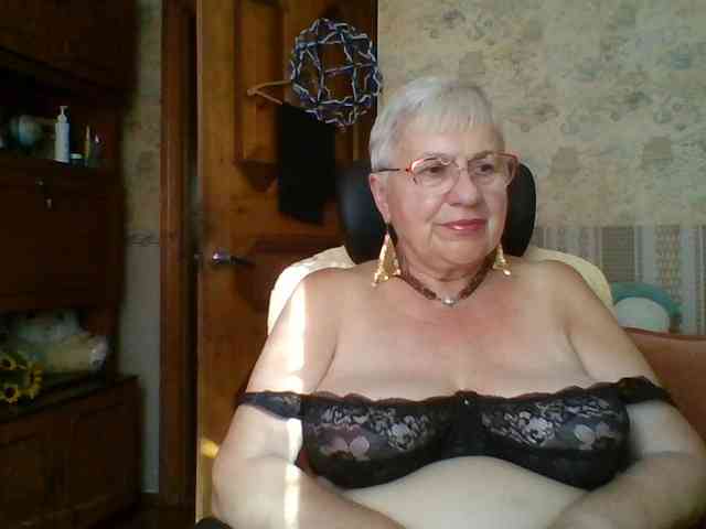 SweetCherry00 webcam