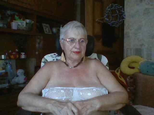 SweetCherry00 webcam