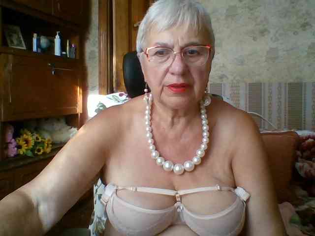 SweetCherry00 webcam